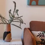 Flh Cais Sodre Artsy Flat * ליסבון